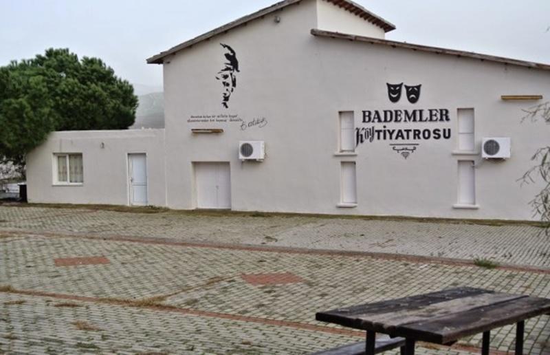 乌尔拉Hobbithousebademler住宿加早餐旅馆 外观 照片